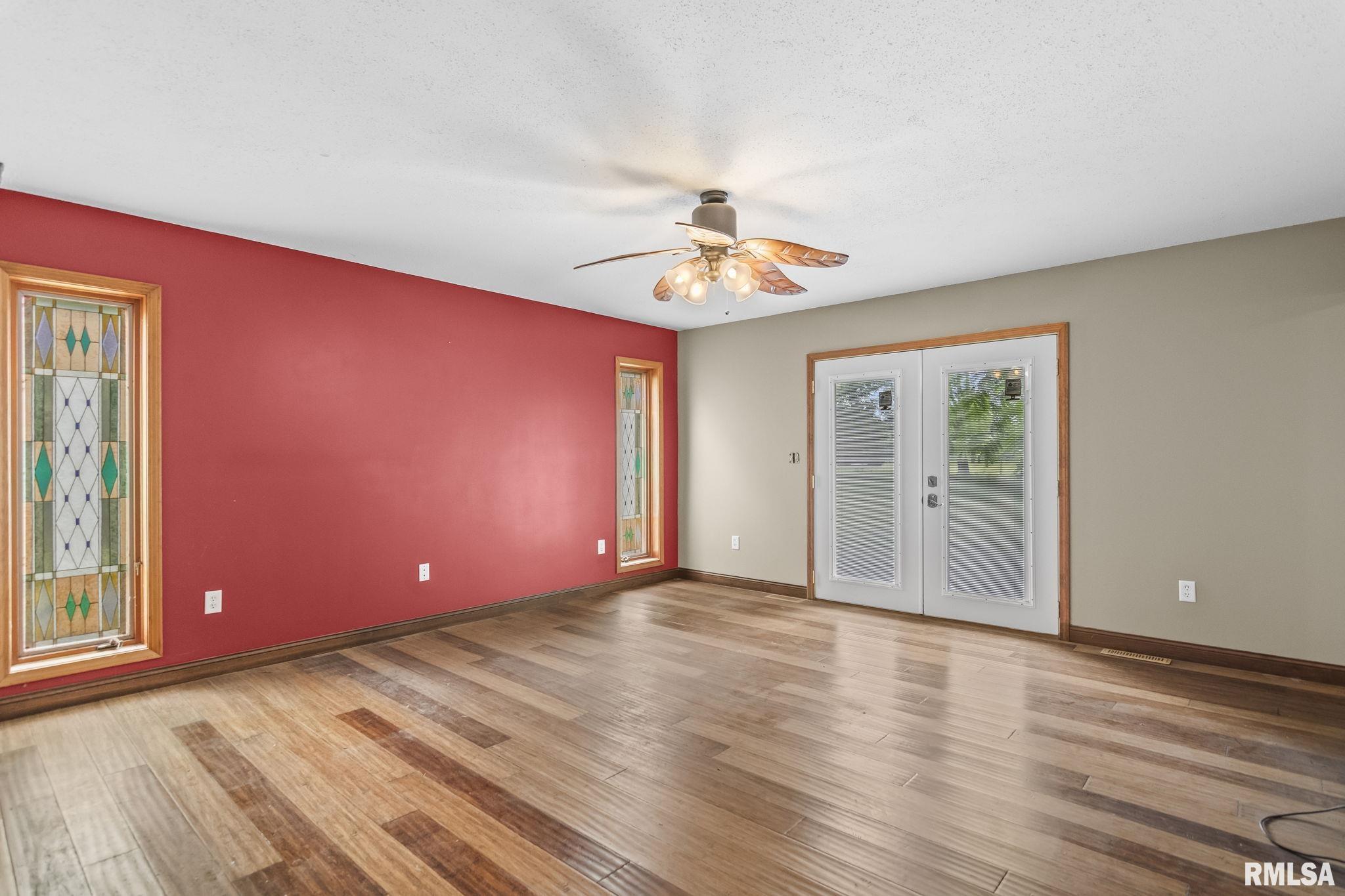 6454 Camino De Burlon Road Rochester, IL 62563 - Photo 5 of 38