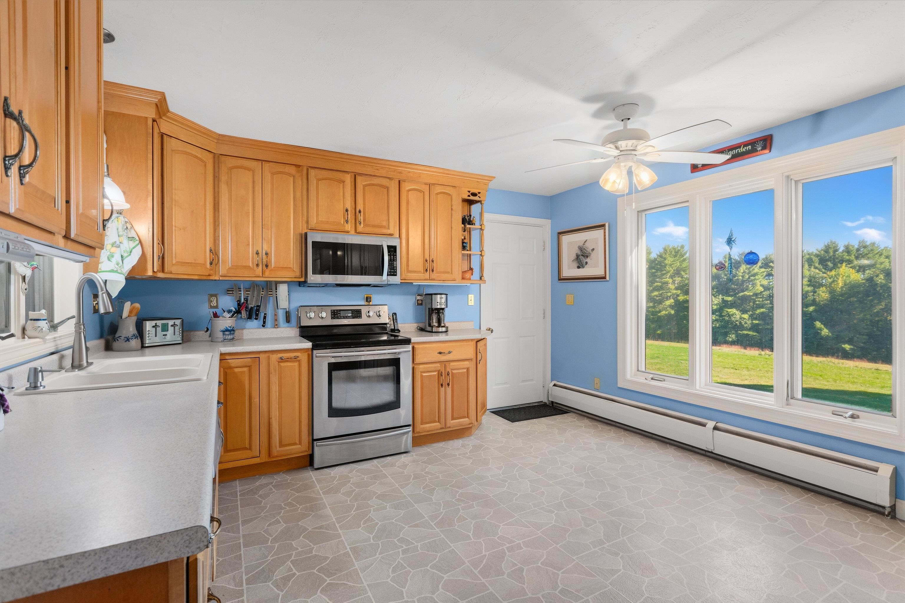 112 Kaime Road Chichester, NH 03258 - Photo 12 of 59 Gallery Image 12