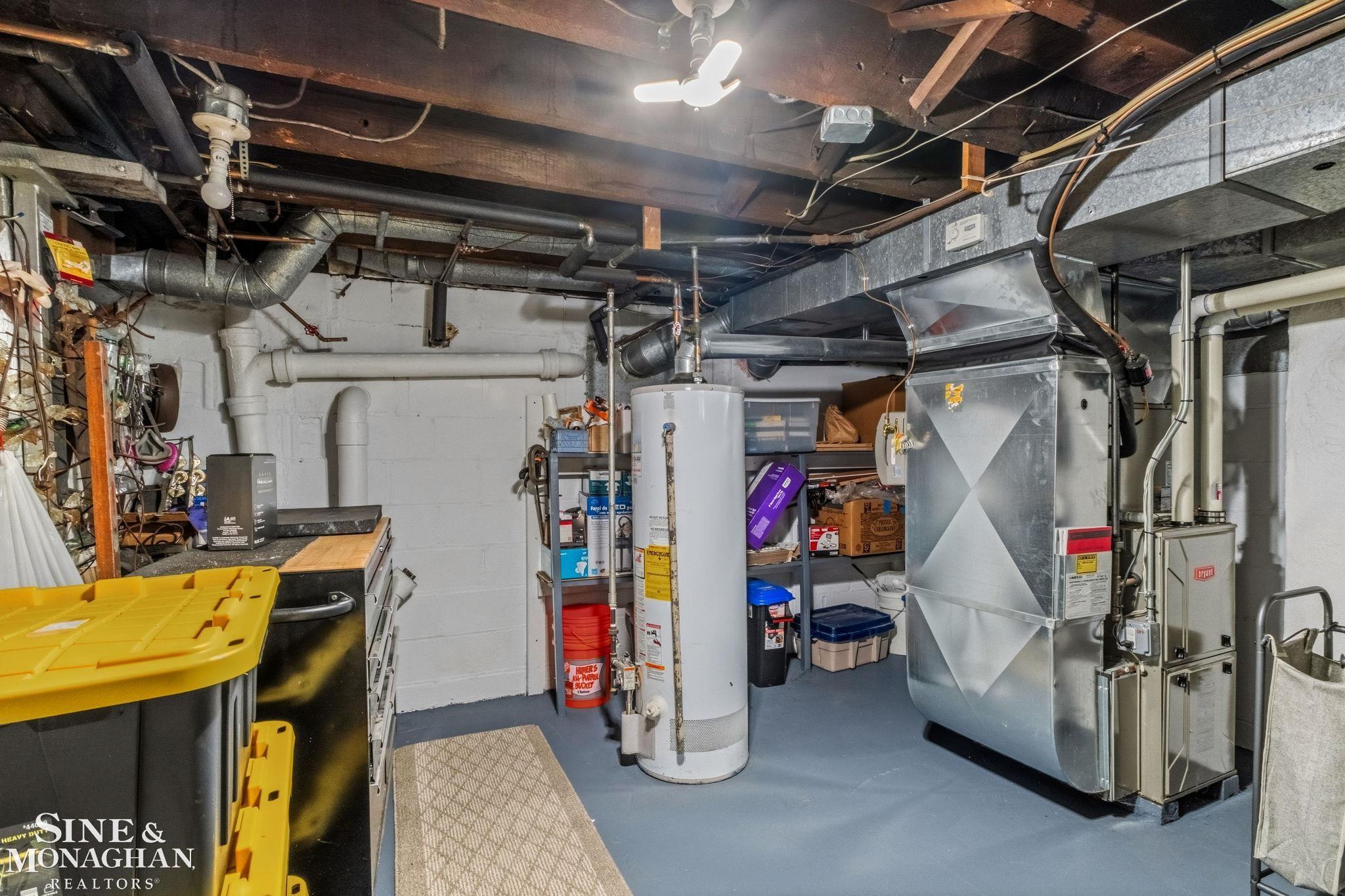 134 Kerby Road Grosse Pointe, MI 48236 - Photo 39 of 69 50213365-b1fc371d-6a74-4b19-9929-7629b1fdf417.JPG