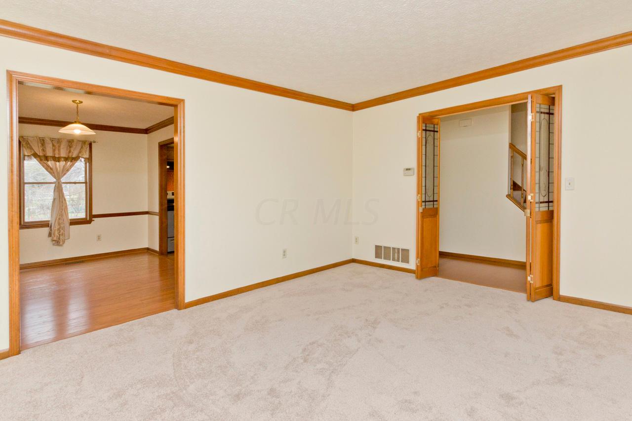 8047 Simfield Road Dublin, OH 43016 - Photo 11 of 55 Gallery Image 11