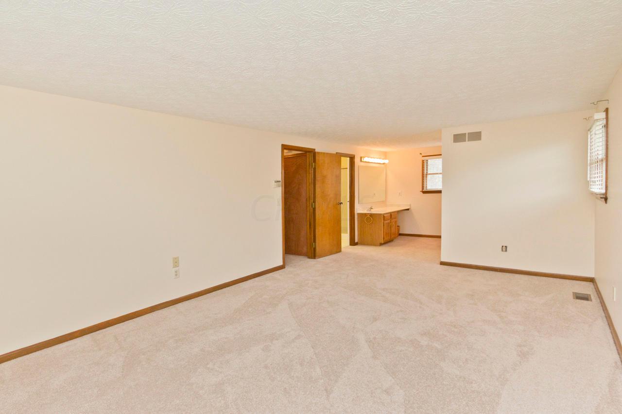 8047 Simfield Road Dublin, OH 43016 - Photo 29 of 55 Gallery Image 29