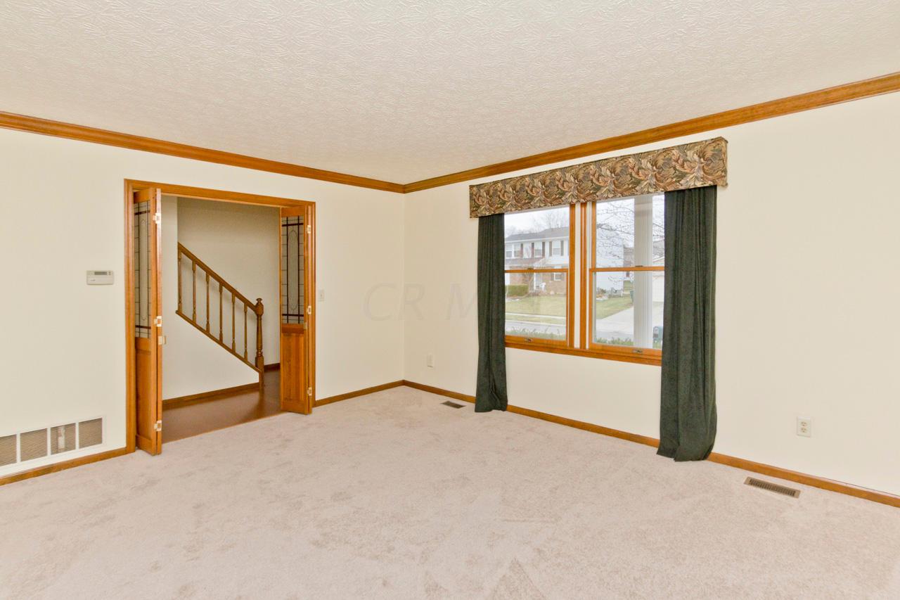 8047 Simfield Road Dublin, OH 43016 - Photo 10 of 55 Gallery Image 10