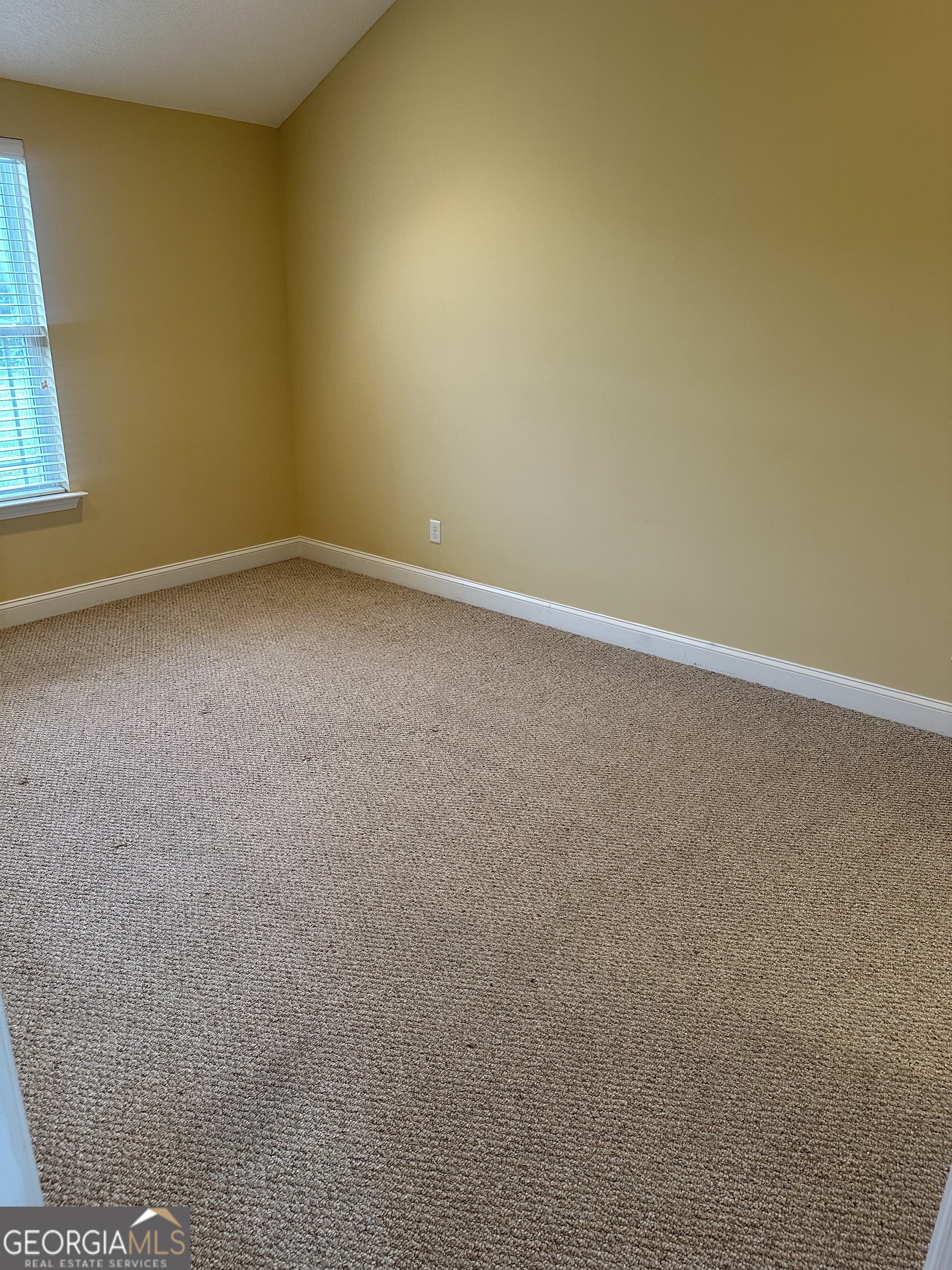 12 Fox Path St. Marys, GA 31558 - Photo 18 of 23 a view of an empty room