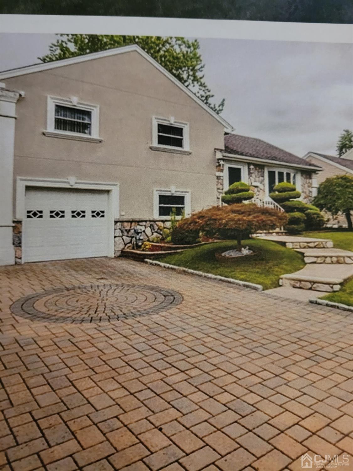 617 Princeton Road Linden, NJ 07036 - Photo 1 of 26
