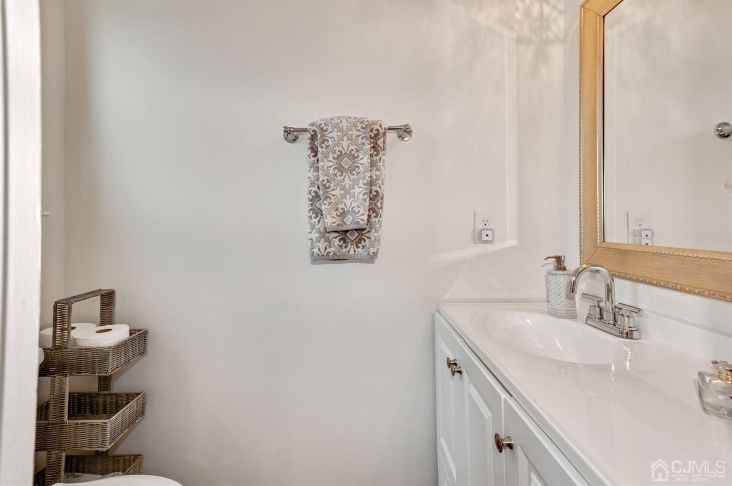 617 Princeton Road Linden, NJ 07036 - Photo 19 of 26