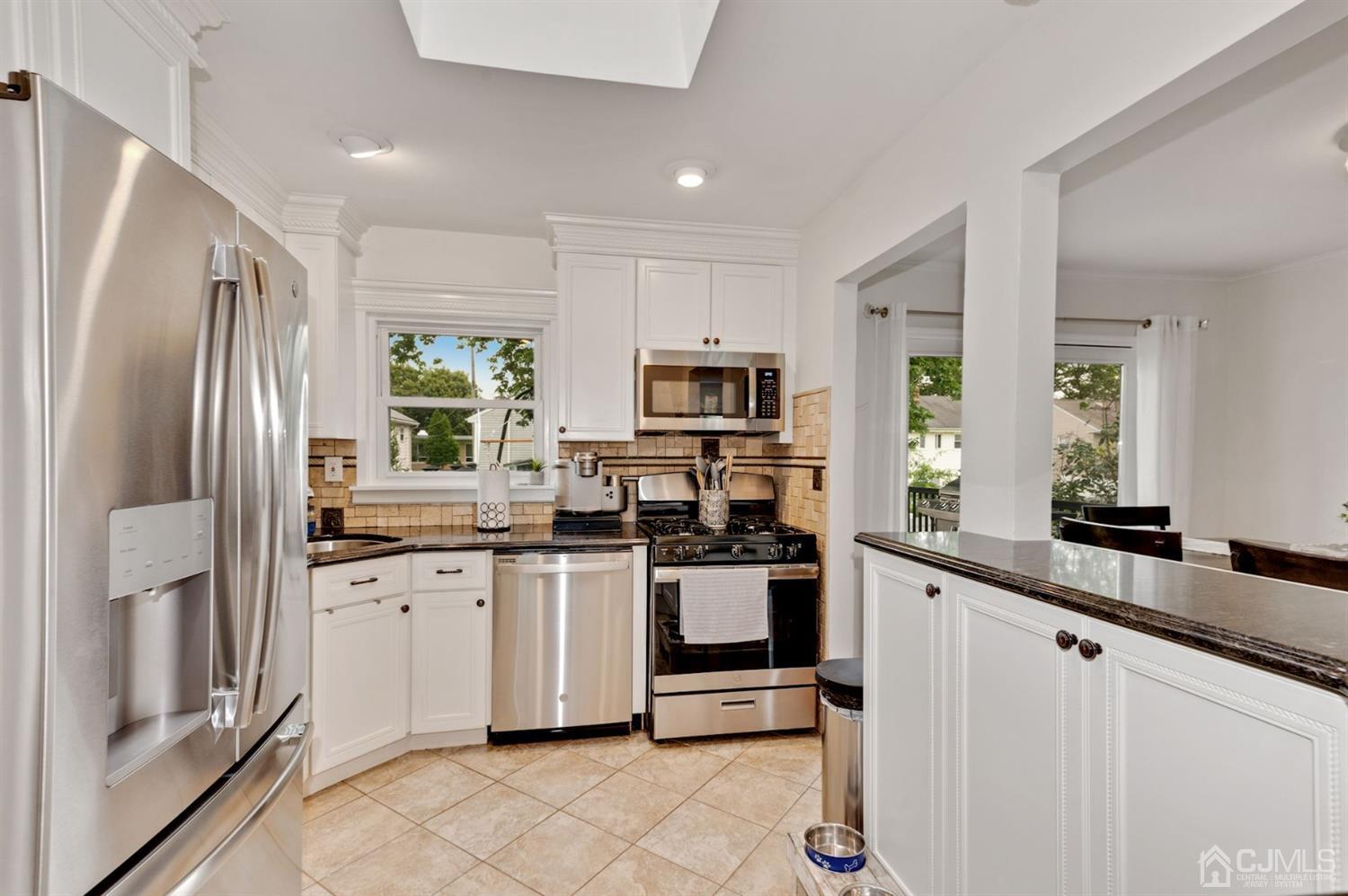 617 Princeton Road Linden, NJ 07036 - Photo 10 of 26