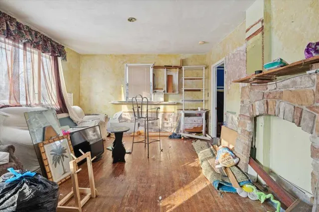 $110,000 | 27064 White Street, Cassopolis, MI 49031