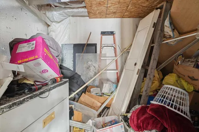 $110,000 | 27064 White Street, Cassopolis, MI 49031