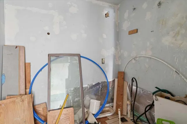 $110,000 | 27064 White Street, Cassopolis, MI 49031