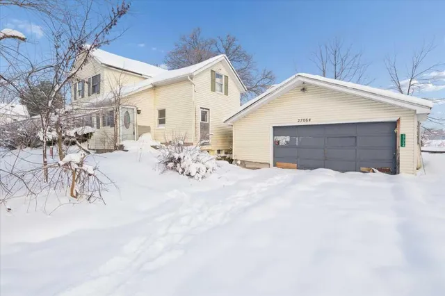 $110,000 | 27064 White Street, Cassopolis, MI 49031