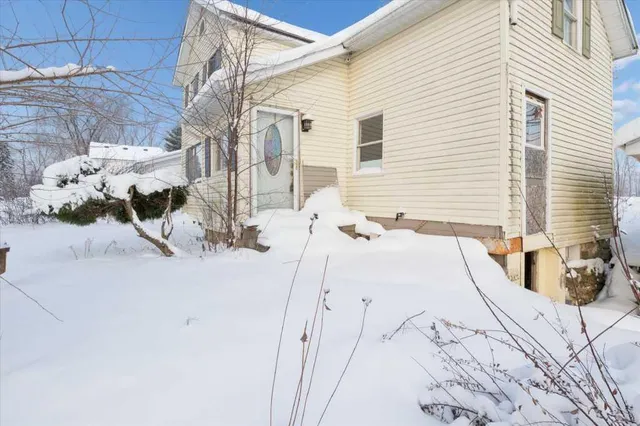 $110,000 | 27064 White Street, Cassopolis, MI 49031