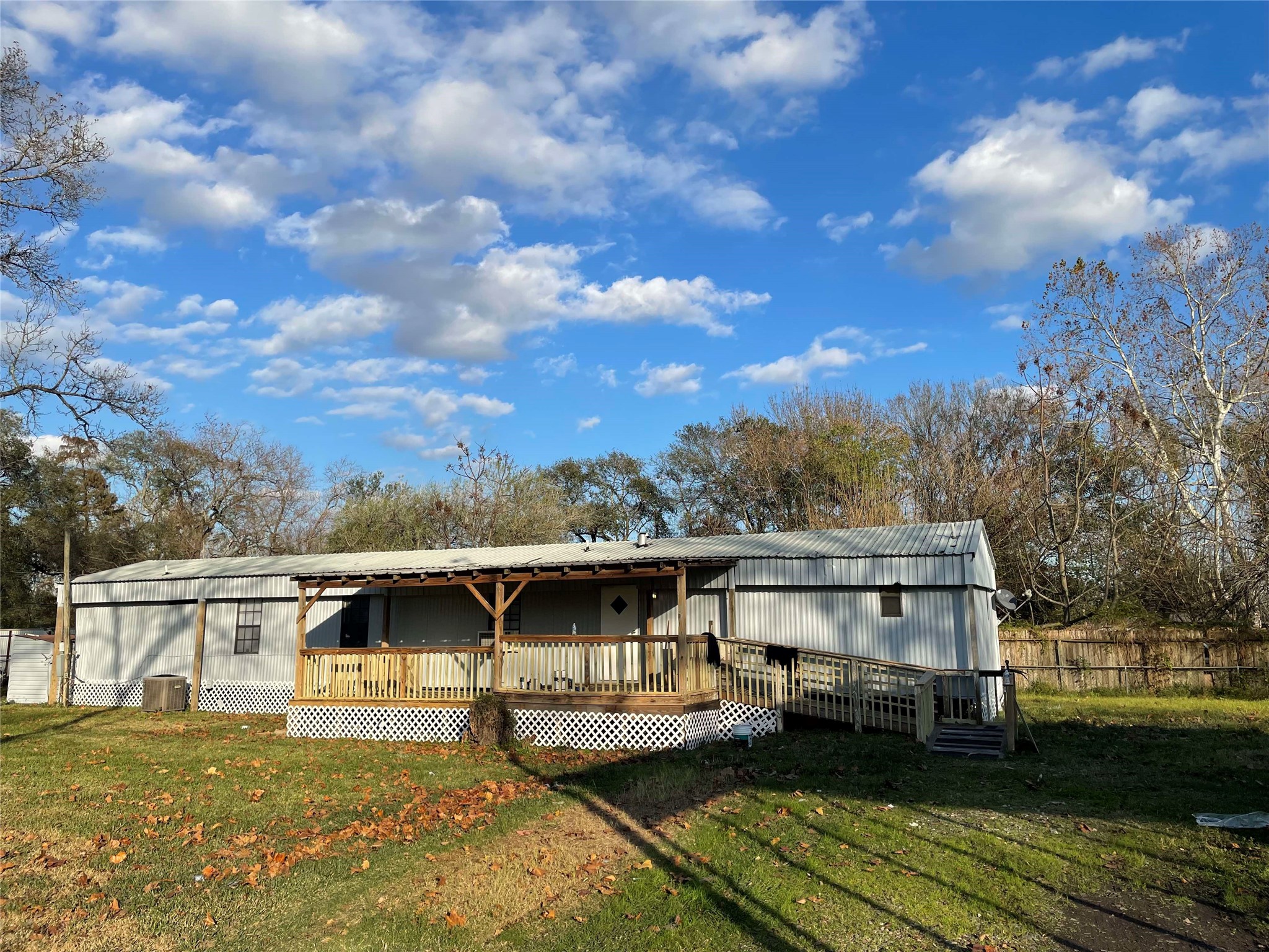228 Hambrick Road Houston, TX 77060 - Photo 3 of 19