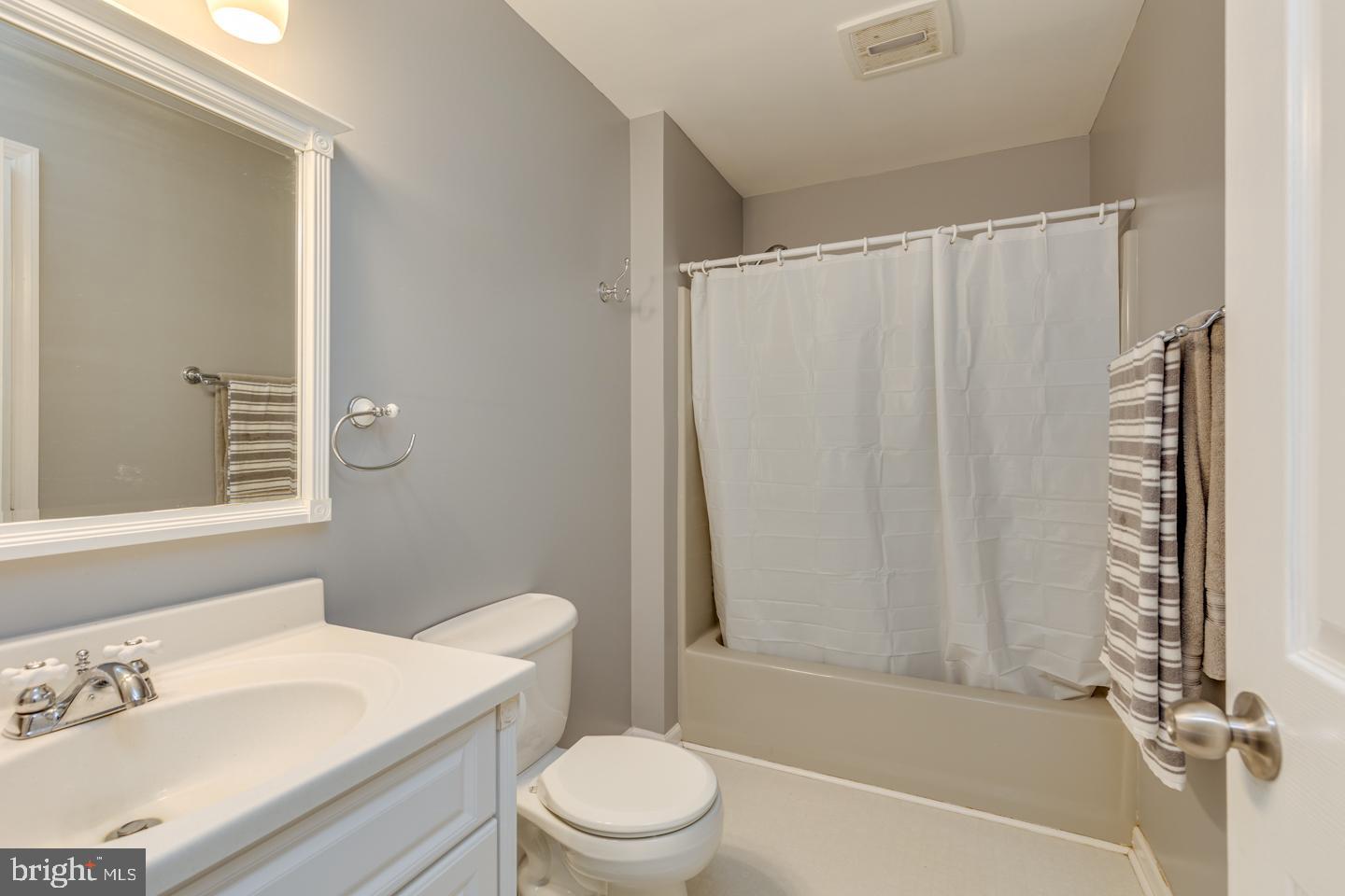 35 Marl Road Swedesboro, NJ 08085 - Photo 30 of 63 Hall bathroom