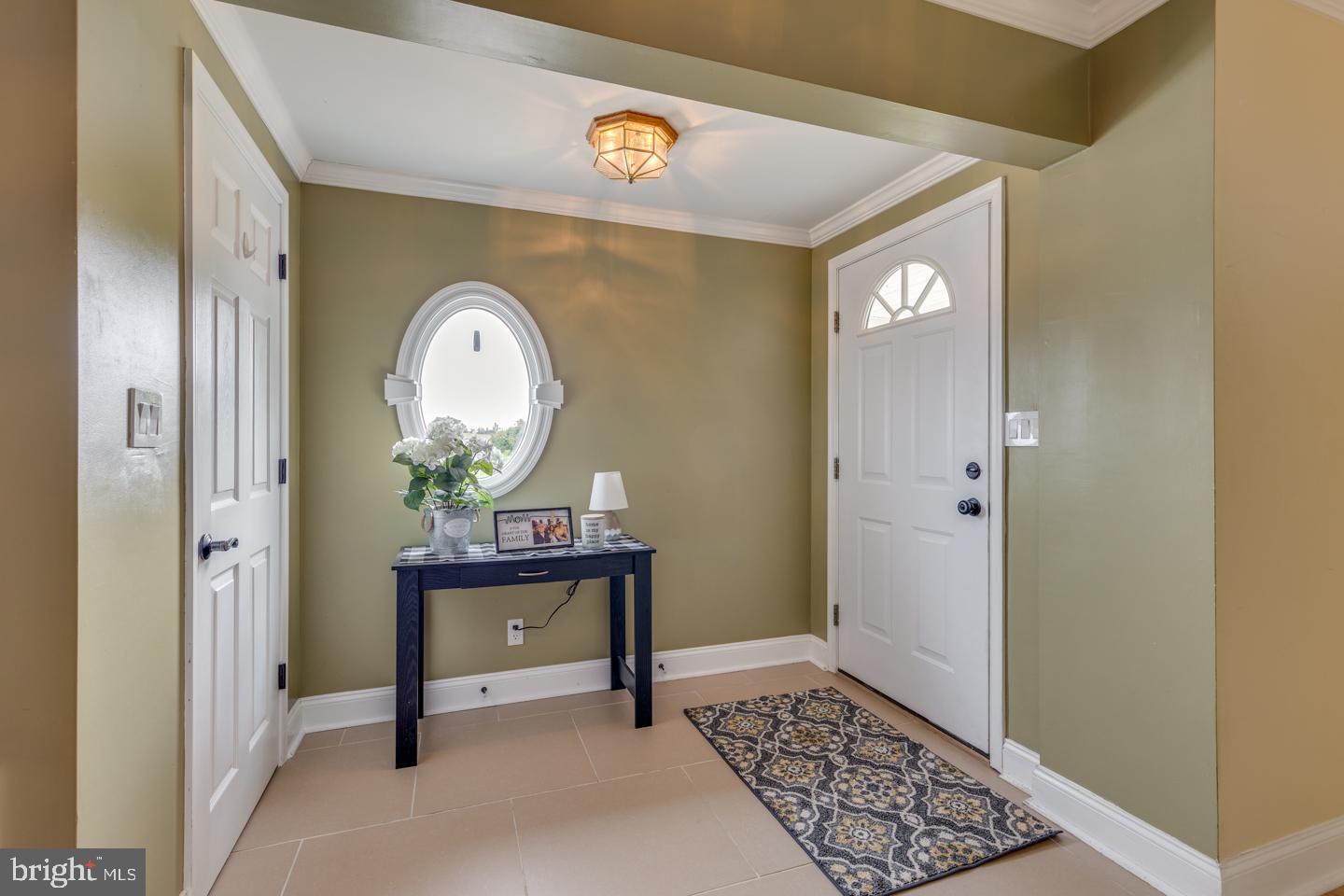 35 Marl Road Swedesboro, NJ 08085 - Photo 8 of 63 Foyer with coat closet