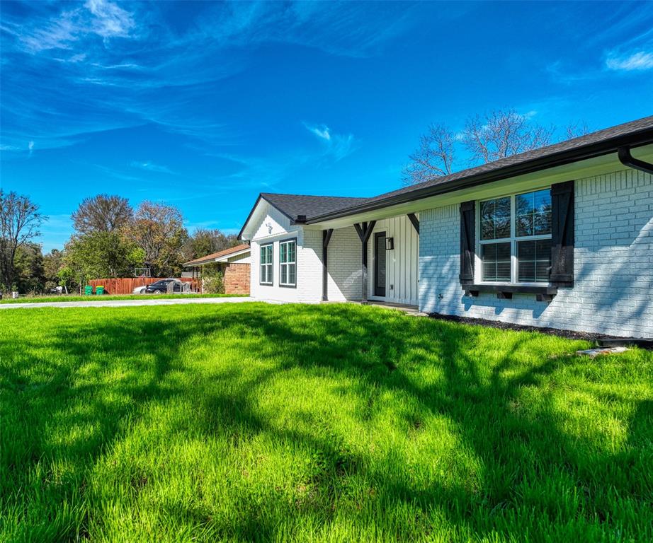 111 Kay Drive Robinson, TX 76706 - Photo 29 of 40 a view of a house with a yard