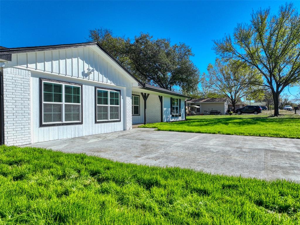 111 Kay Drive Robinson, TX 76706 - Photo 36 of 40 a view of a house with a yard