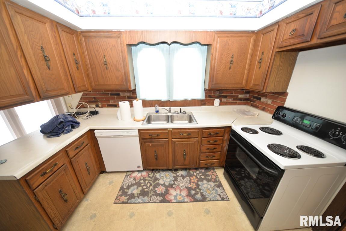 23 Greve Drive Centralia, IL 62801 - Photo 17 of 27