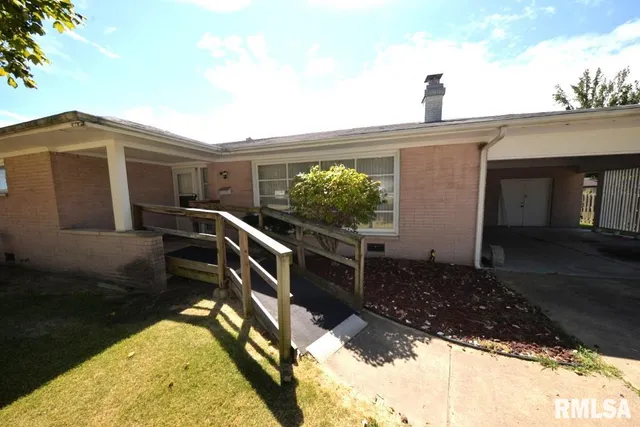 $120,000 | 23 Greve Drive, Centralia, IL 62801