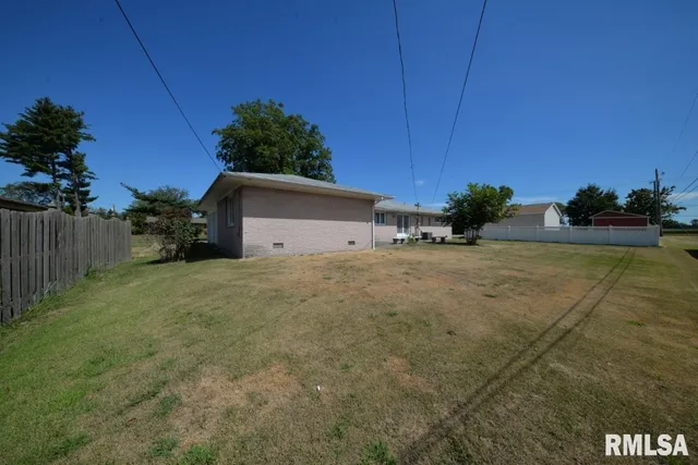 $120,000 | 23 Greve Drive, Centralia, IL 62801