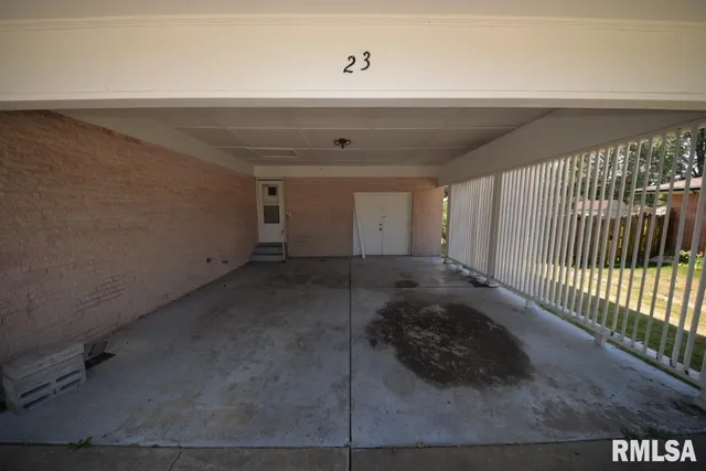 $120,000 | 23 Greve Drive, Centralia, IL 62801