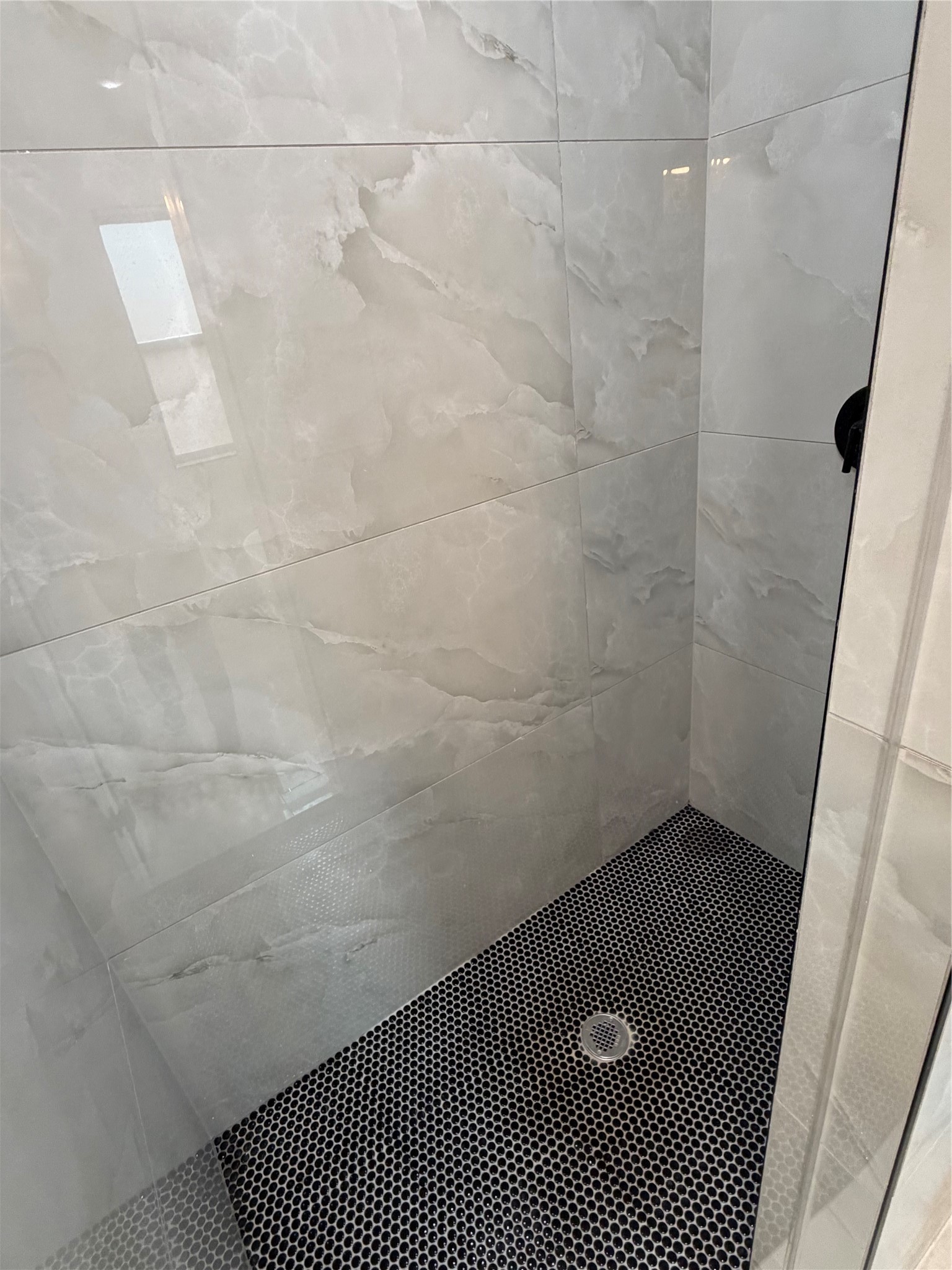 2514 Liguria Lane Spring, TX 77388 - Photo 16 of 25 a bathroom with a sink