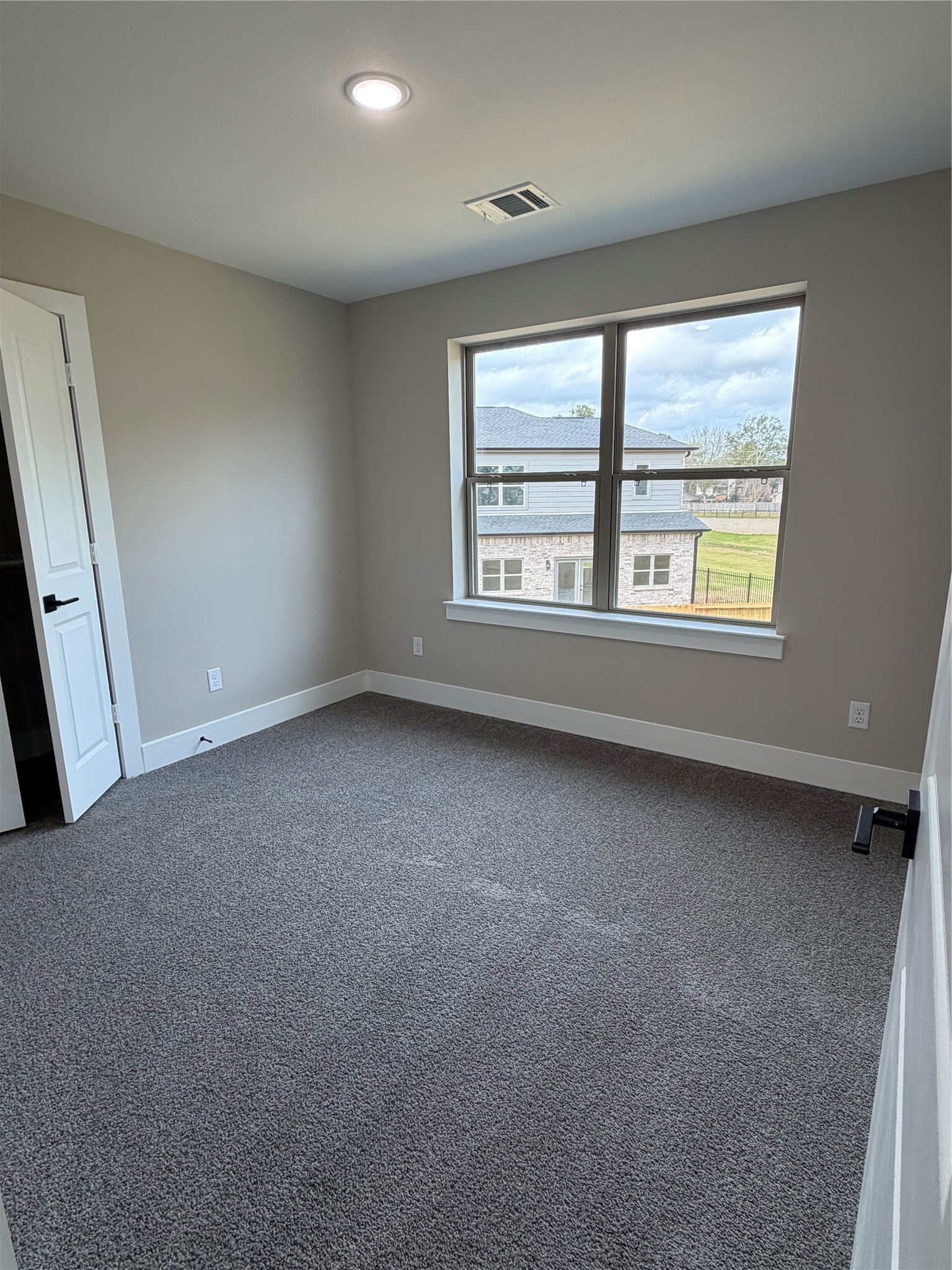 2514 Liguria Lane Spring, TX 77388 - Photo 24 of 25 an empty room with a window
