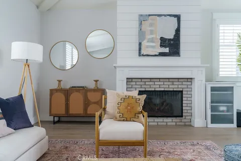 $2,149,000 | 809 19th Street, Hermosa Beach, CA 90254