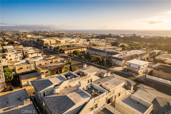 $2,149,000 | 809 19th Street, Hermosa Beach, CA 90254