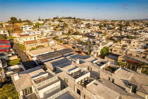 $2,149,000 | 809 19th Street, Hermosa Beach, CA 90254