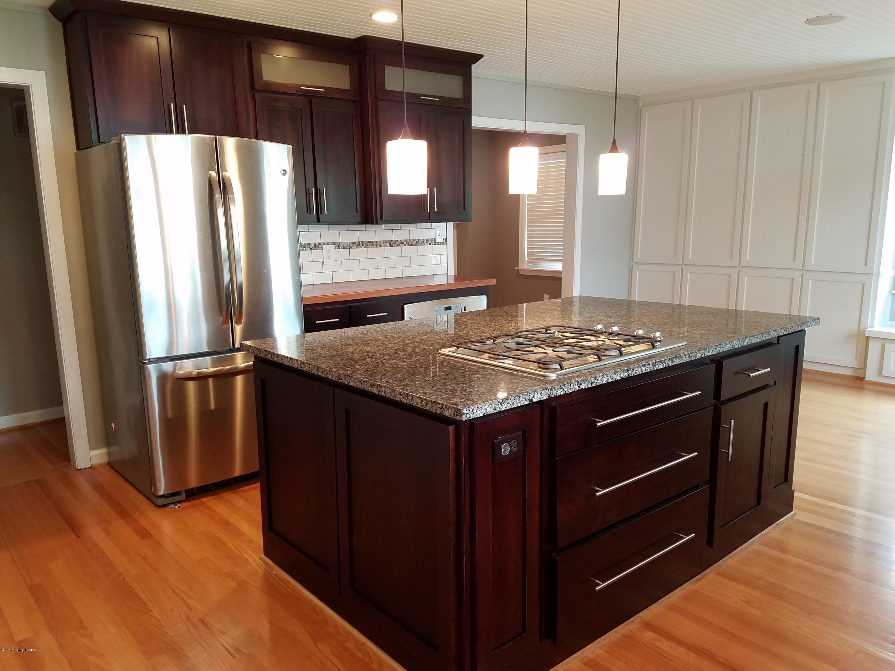 316 Sage Road Louisville, KY 40207 - Photo 9 of 28 Lots of Counter Space