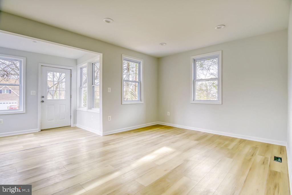 9430 Ridgely Avenue Baltimore, MD 21234 - Photo 28 of 32 Gallery Image 28