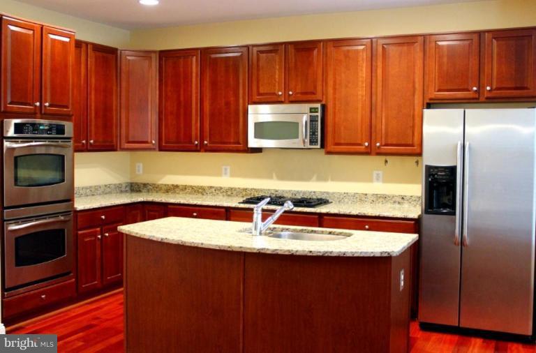 12236 Cypress Spring Road Clarksburg, MD 20871 - Photo 2 of 21 Kitchen