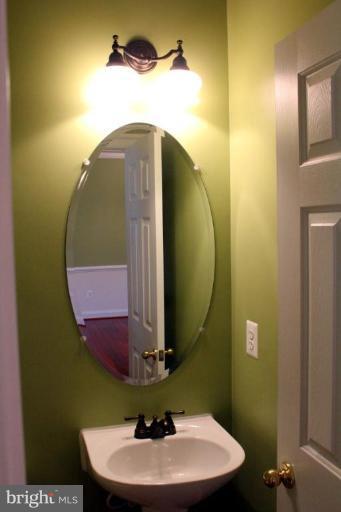12236 Cypress Spring Road Clarksburg, MD 20871 - Photo 6 of 21 Main Level Powder Room