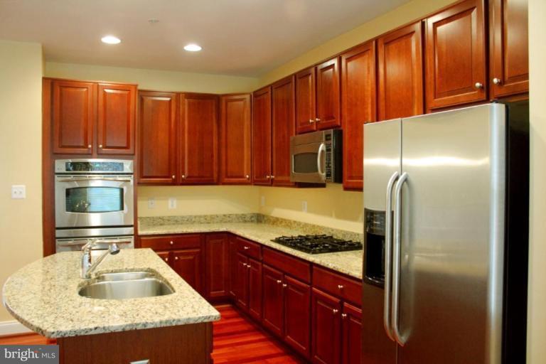 12236 Cypress Spring Road Clarksburg, MD 20871 - Photo 7 of 21 Kitchen #2