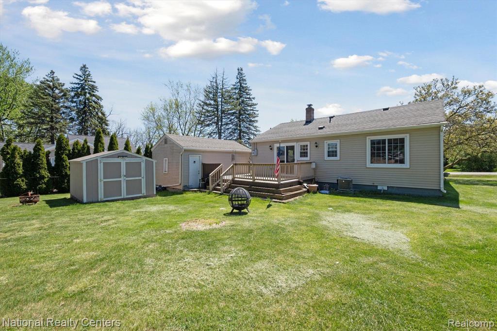 124 Wabash Road Rochester Hills, MI 48307 - Photo 30 of 33