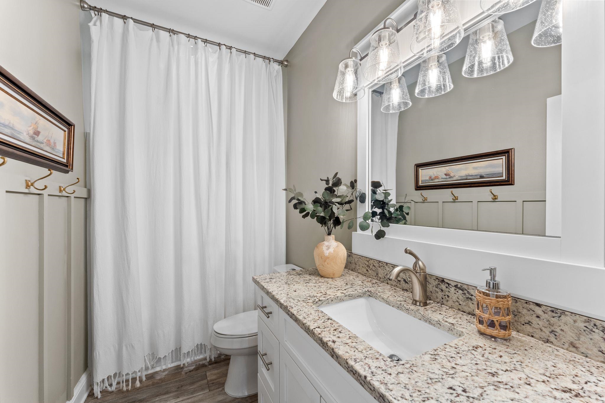 923 Periwinkle Lane Foley, AL 36535 - Photo 34 of 52 Bathroom