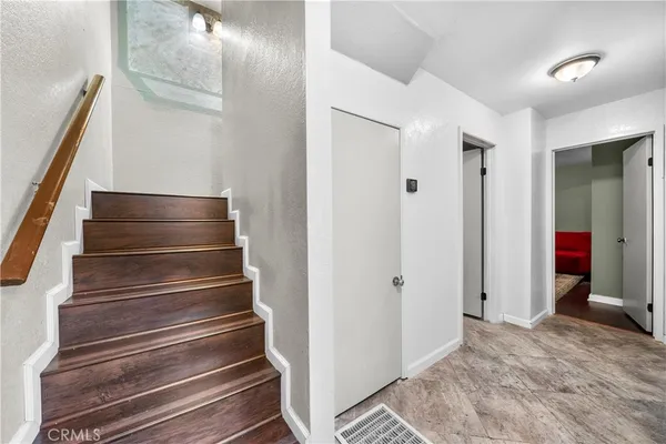 $1,950 | 30901 Live Oak Drive, Running Springs, CA 92382