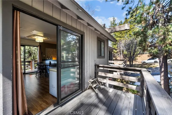 $1,950 | 30901 Live Oak Drive, Running Springs, CA 92382