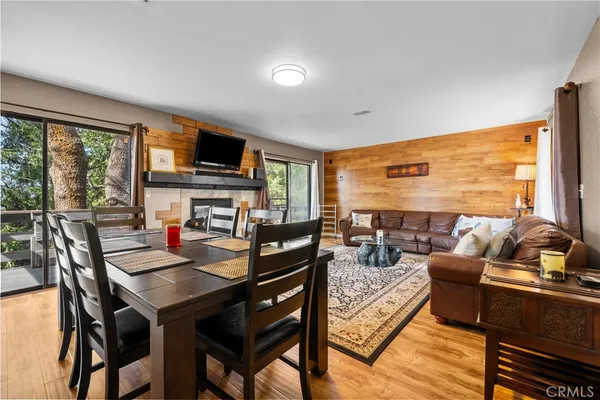 $1,950 | 30901 Live Oak Drive, Running Springs, CA 92382