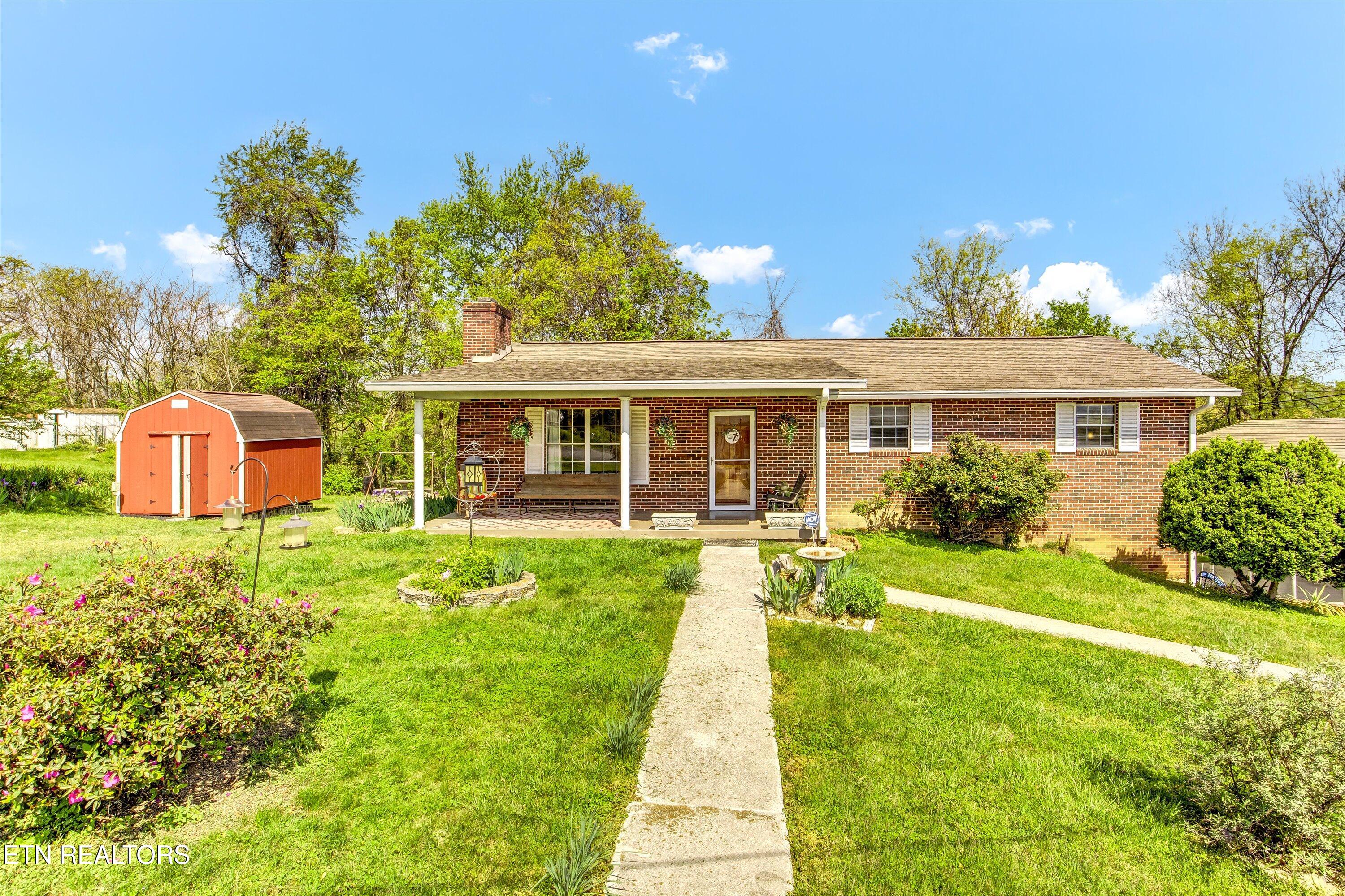 111 Shaw Road Clinton, TN 37716 - Photo 1 of 28 111 Shaw R
