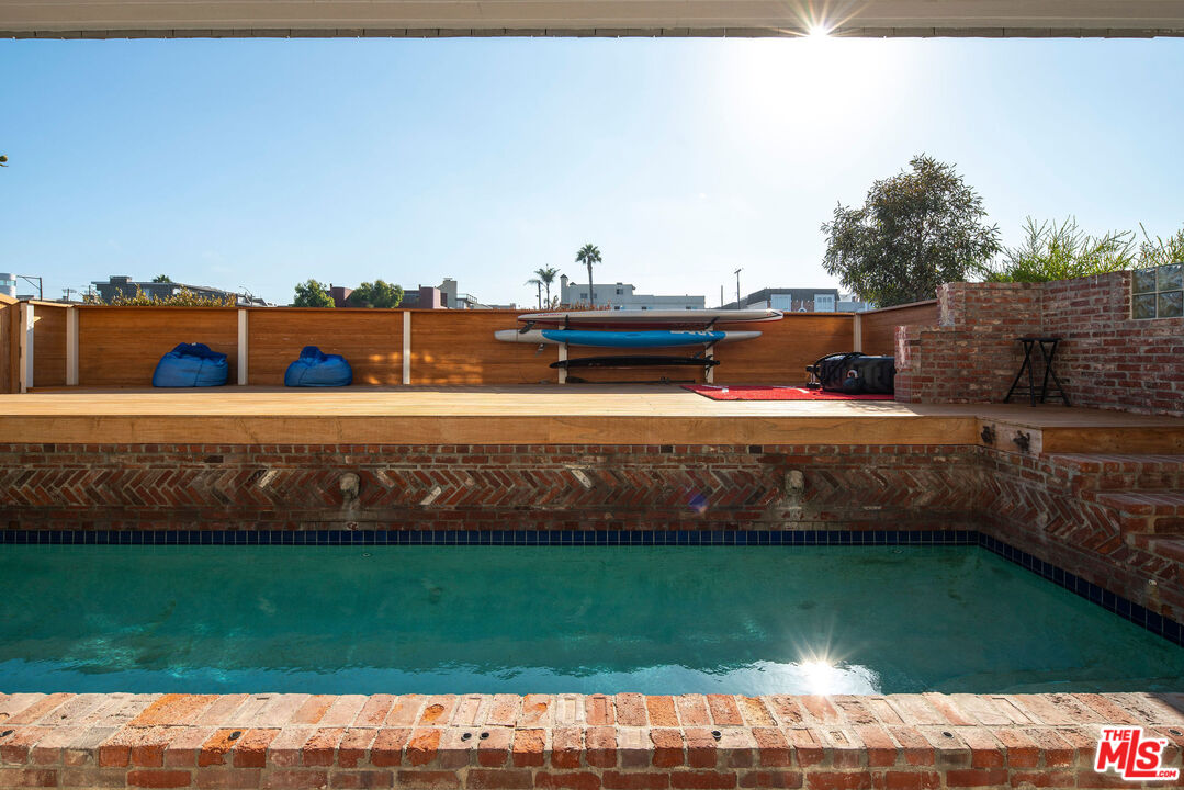4219 Roma Court Marina del Rey, CA 90292 - Photo 38 of 54