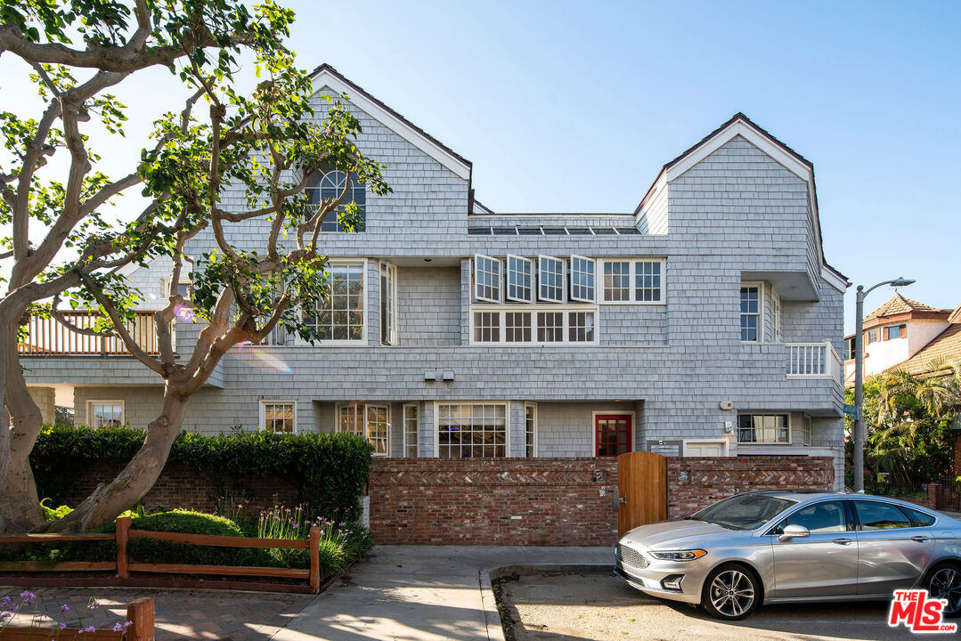 4219 Roma Court Marina del Rey, CA 90292 - Photo 39 of 54