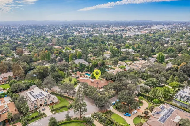 an aerial view of multiple house