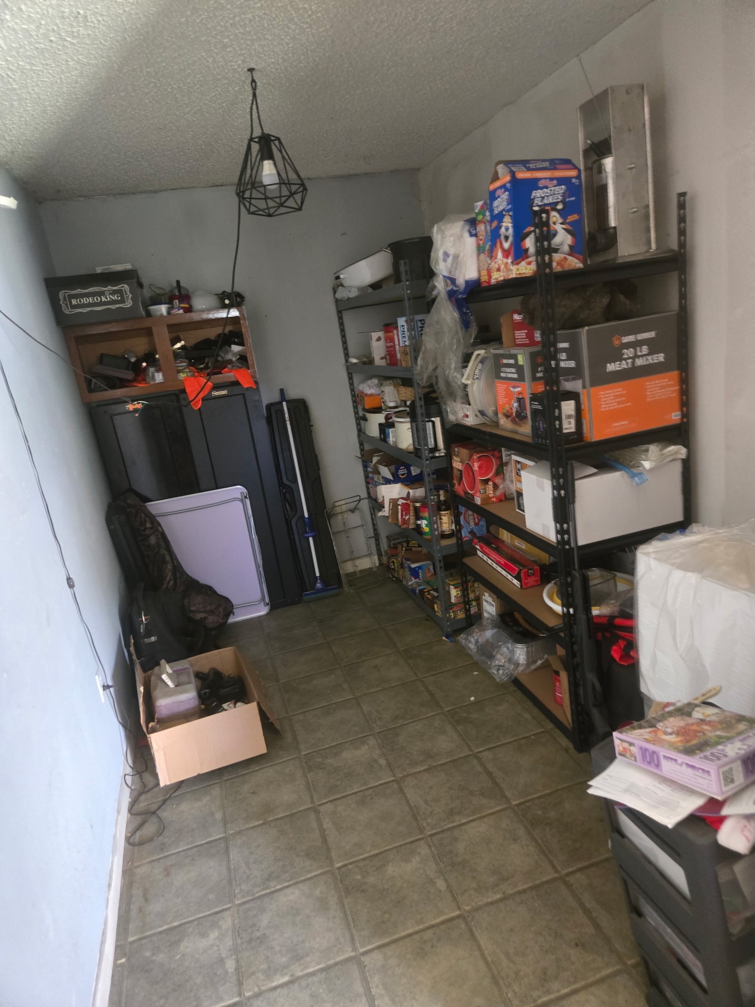 255 Ivey Road Lufkin, TX 75904 - Photo 5 of 7 a room with lots of furniture and clutter
