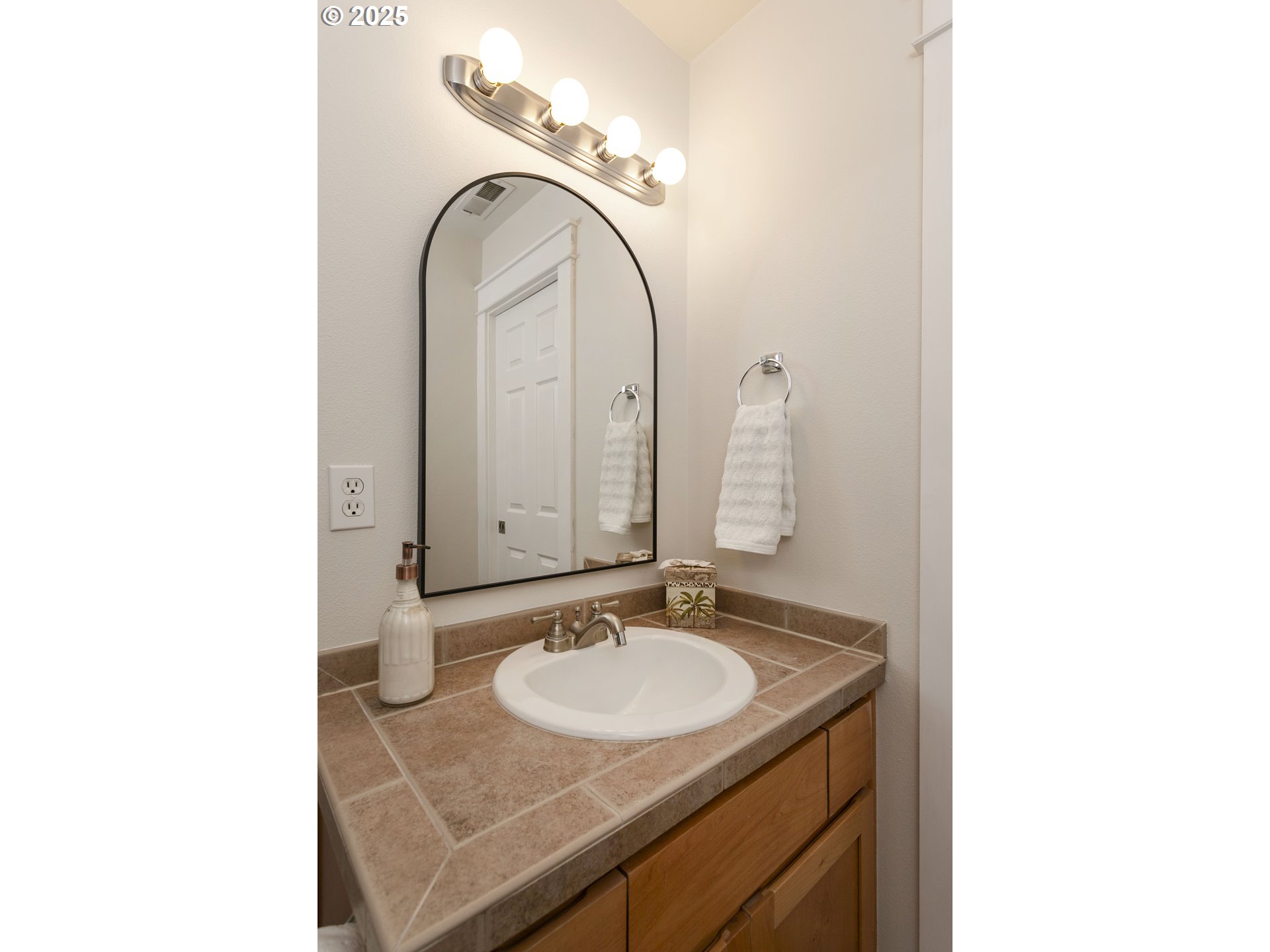 17020 Northeast 12th Avenue Ridgefield, WA 98642 - Photo 23 of 32 Gallery Image 23