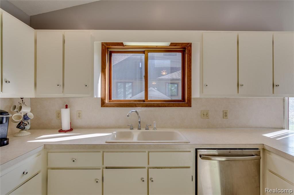 16021 Murray Road Byron, MI 48418 - Photo 36 of 56