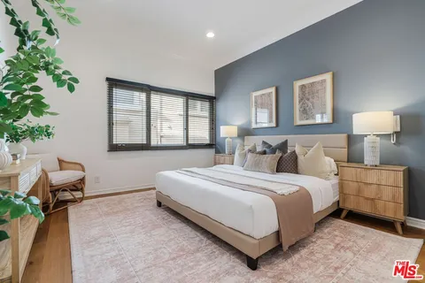 $1,199,000 | 435 Arnaz Drive, Unit 304, Los Angeles, CA 90048