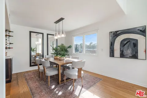 $1,199,000 | 435 Arnaz Drive, Unit 304, Los Angeles, CA 90048