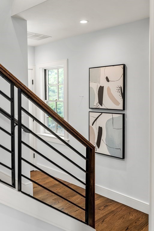 21 Louise Road, Unit 21 Newton, MA 02467 - Photo 16 of 29 Gallery Image 16