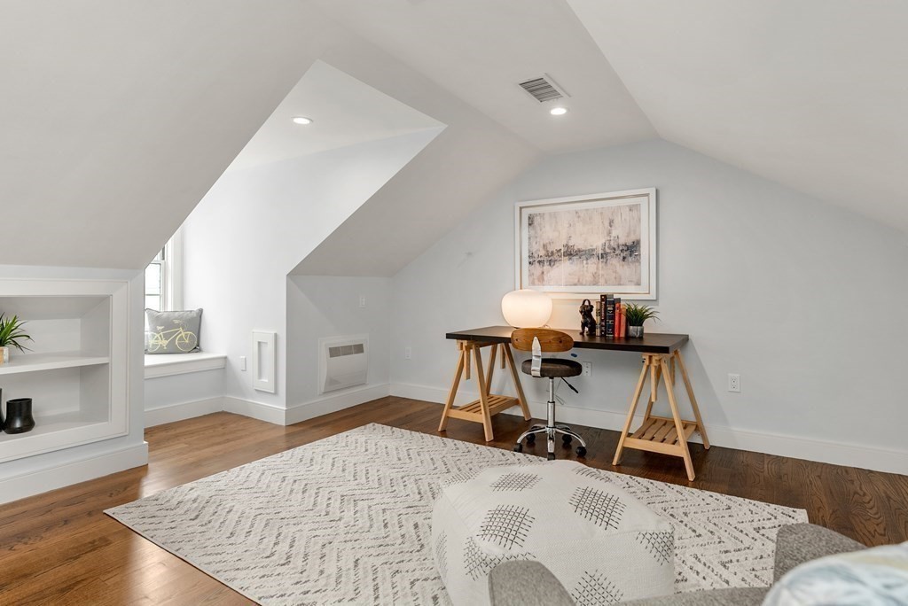 21 Louise Road, Unit 21 Newton, MA 02467 - Photo 18 of 29 Gallery Image 18